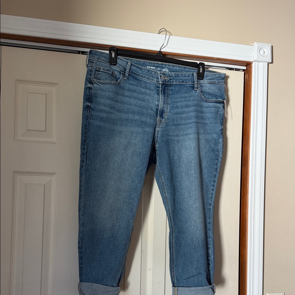Old Navy Women's Light Blue Ankle Jeans